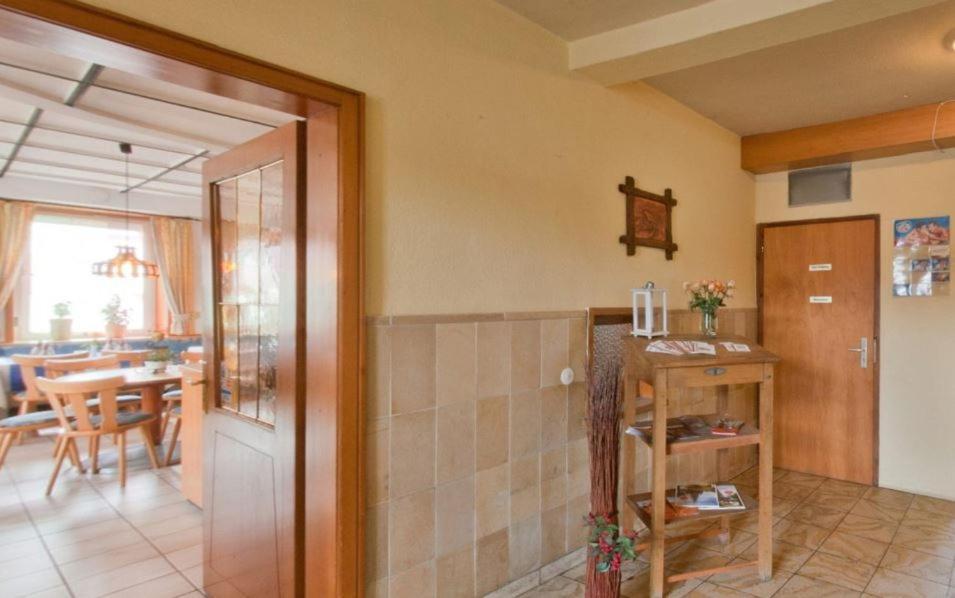 Kreuz! Einfach. Guenstig. Schlafen. Bed and Breakfast Ουλμ Εξωτερικό φωτογραφία